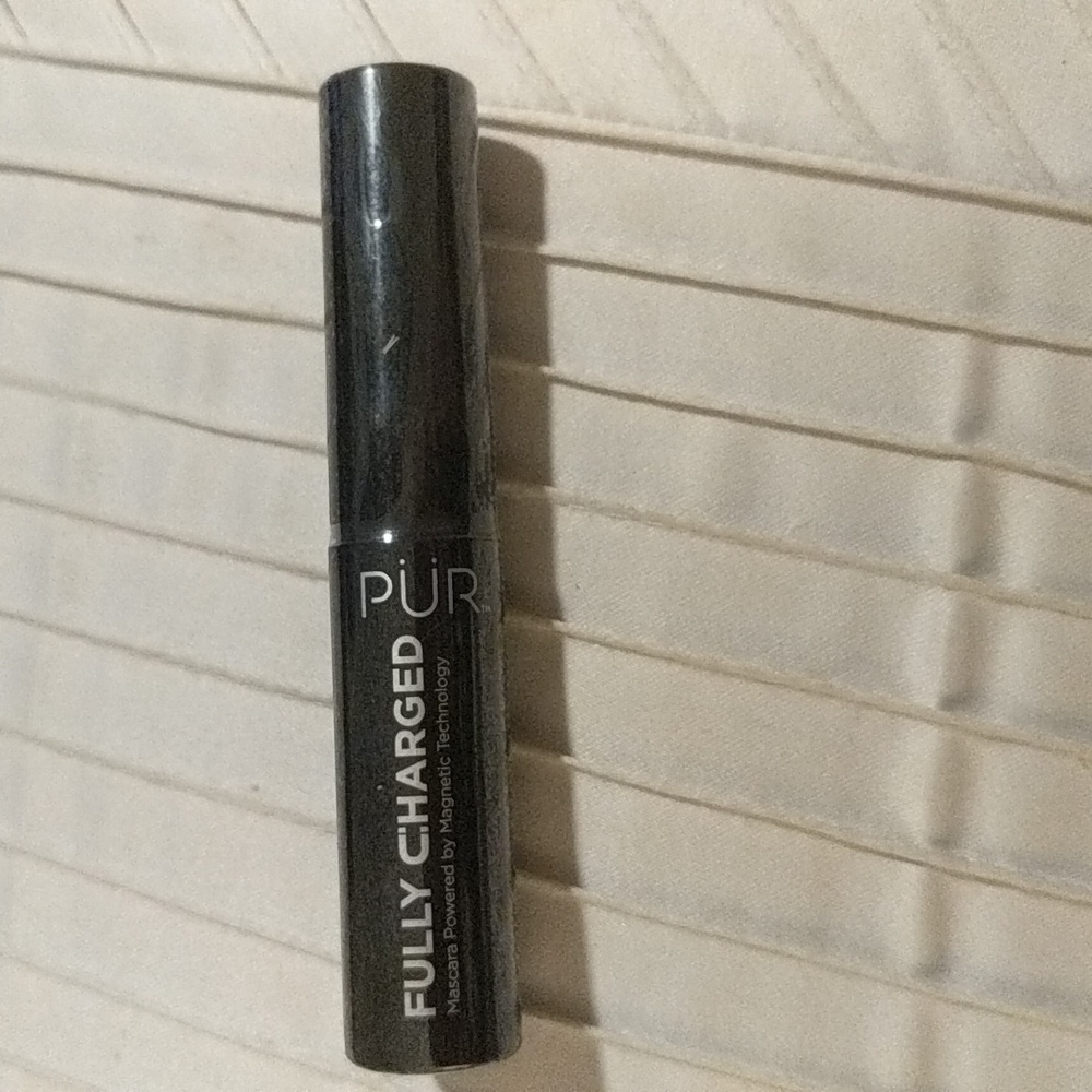 PUR mascara